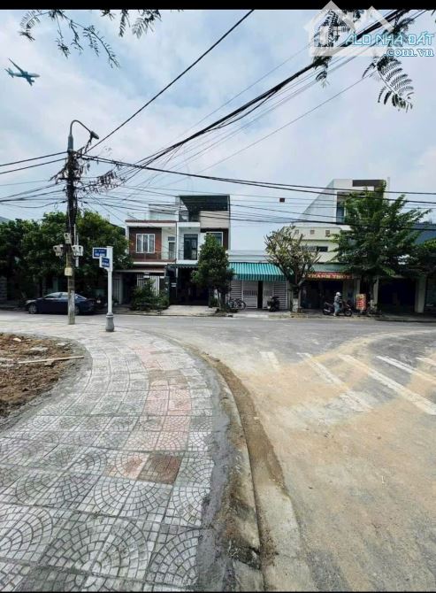 Lô góc 2 MT Hoàng Minh Giám và Phù Đổng, Hòa Xuân giá rẻ - 1