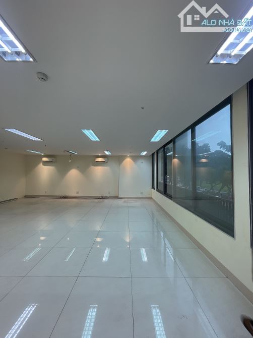 Cho thuê văn phòng đường nguyễn văn linh đà nẵng vị trí ngay cầu rồng diện tích tuỳ chọn - 1