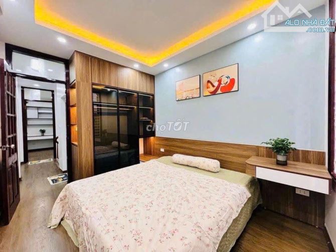 Nhà 4 Tầng Ngô Tất Tố - 73m2, nở hậu tài lộc, Hẻm OTO - Full nội thất - 1