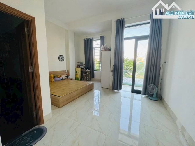 Bán Nhà 2Tầng Đường Lê Văn Hiến -DT: 113m2 -Gần UBND Quận Ngũ Hành Sơn -Gía 7,7Tỷ - 1