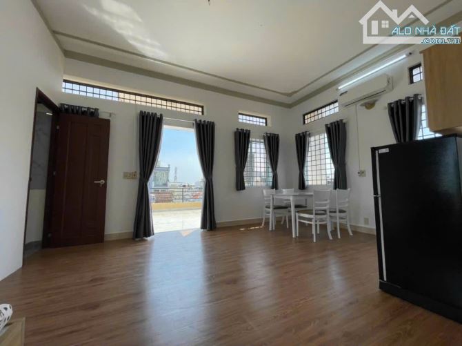 Căn Penthouse 80m2 ngay trung tâm quận 4 - 1