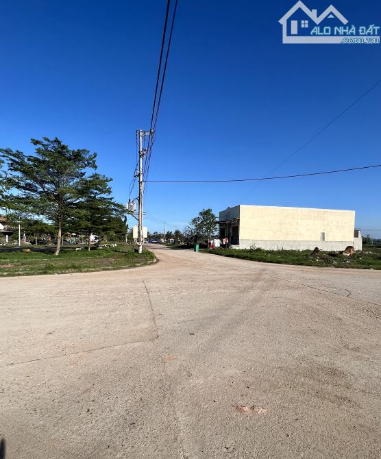 CẦN BÁN LÔ GÓC ĐỐI DIỆN CÔNG VIÊN TRUNG TÂM - THỊ XÃ AN NHƠN - 1