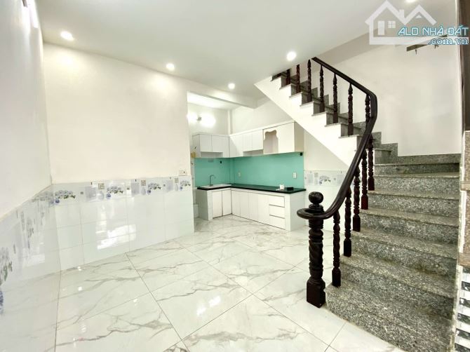 BÁN NHÀ 2 TẦNG TÂN THỚI HIỆP SÁT DƯƠNG THỊ MƯỜI QUẬN 12 - 1