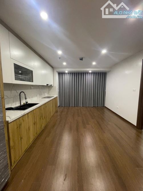 Cho thuê chung cư C37 Bắc Hà Tố Hữu, 3 ngủ 130m2 full đồ 14 triệu - 2