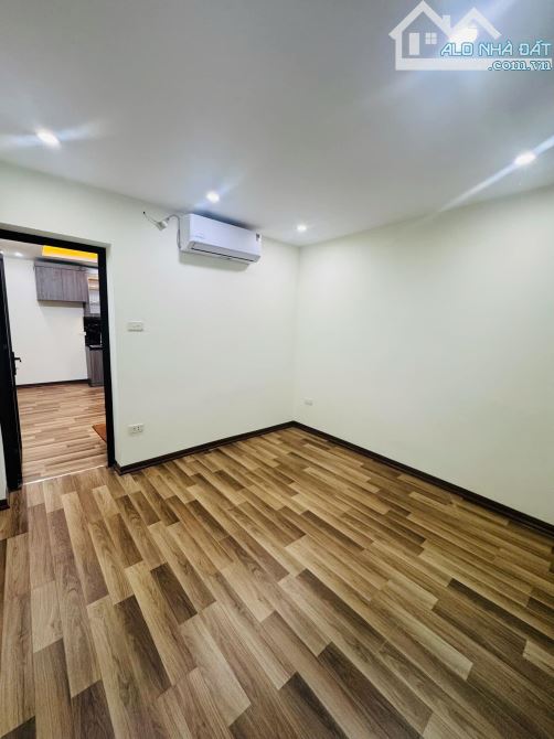 Bán Tập Thể Nghĩa Tân, 70m², Hơn 2 Tỷ - Nhà Đẹp, Ở Ngay, An Sinh Đỉnh! - 2