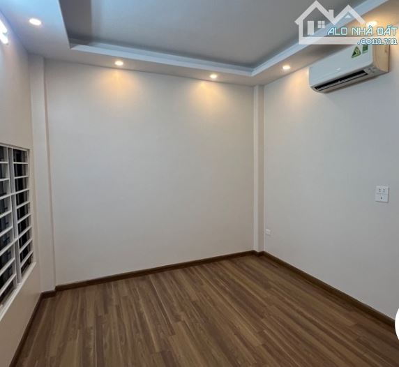 BÁN NHÀ 4 TẦNG CỰ KHỐI – 52M² – GIÁ 6 TỶ – NGÕ NÔNG, 20M RA Ô TÔ! - 2