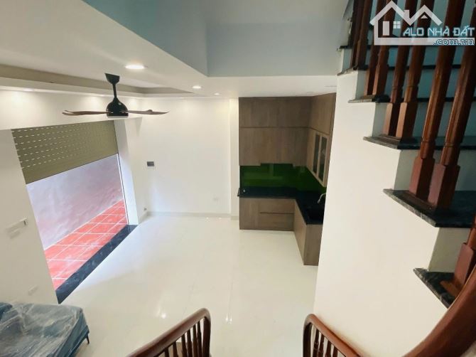 Bán nhà Lê Quang Đạo, Mỹ Đình 32m²- 5Tâng, MT 6m, mới. Gần ôtô chỉ 6,55ty - 2