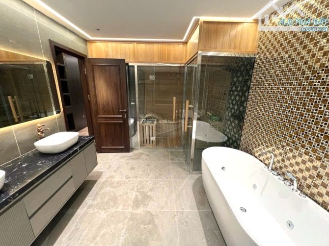 Bán gấp! Biệt Thự - Nguyễn Văn Cừ - Long Biên - 102m2 - 500m cầu Chương Dương - chỉ 27tỷ. - 2