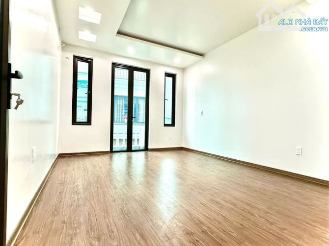 Bán nhà 4 tầng tại Nguyễn  Cộng Hòa , Lê Chân Giá 3 ty 59 - 2