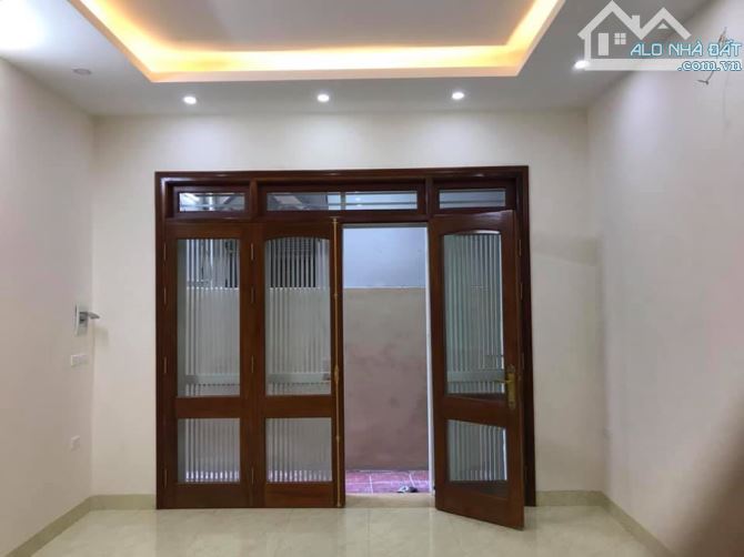 Bán nhà riêng phố Vũ Tông Phan, Thanh Xuân. Dt 40 m2 x 2T x Mt 4m. Thoáng đẹp ở ngay. - 2