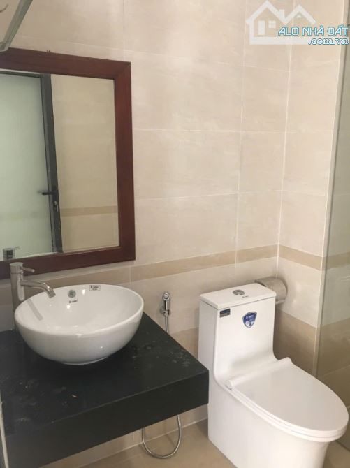 TÒA CĂN HỘ 5 TẦNG ĐA MẶN ĐÔNG 6-NGŨ HÀNH SƠN-9 PHÒNG CHO THUÊ-FULL PHÒNG - FULL NỘI THẤT. - 3