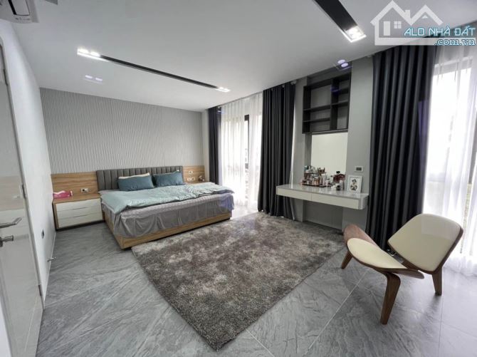 Quá ngon! phân lô phố VIP KV Hoàng Cầu, ô tô, 3 bước ra hồ, 40m*5 tầng giá chỉ 12 tỷ - 3