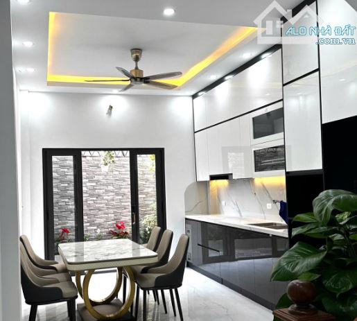 Bán nhà Đội Cấn, nội thất hiện đại, 51m², 9.46 tỷ - 3