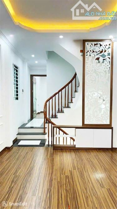 Khẳng định độc nhất Phụng Châu, Cực rộng. giá tốt. 48m2*4T. Ô Tô đỗ cổng: Giá 3,1x tỷ - 3