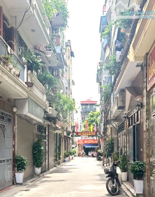 Bán gấp! Biệt Thự - Nguyễn Văn Cừ - Long Biên - 102m2 - 500m cầu Chương Dương - chỉ 27tỷ. - 3