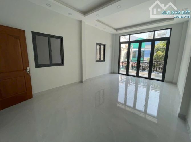 Bán nhà 4 tầng, 117m2, đường xe hơi tránh, nở hậu tài lộc, chỉ 12.7 tỷ - 3