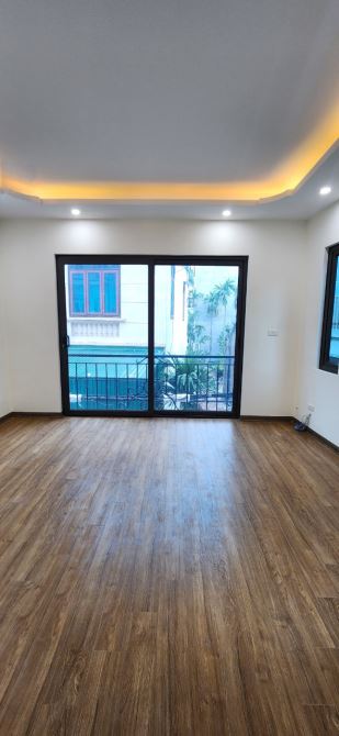 Bán Nhà Xây Đơn Lập Yên Bệ - Kim Chung, 40m2*5 Tầng. Ngõ rộng thoáng, ôtô đỗ cửa, gần chợ - 3