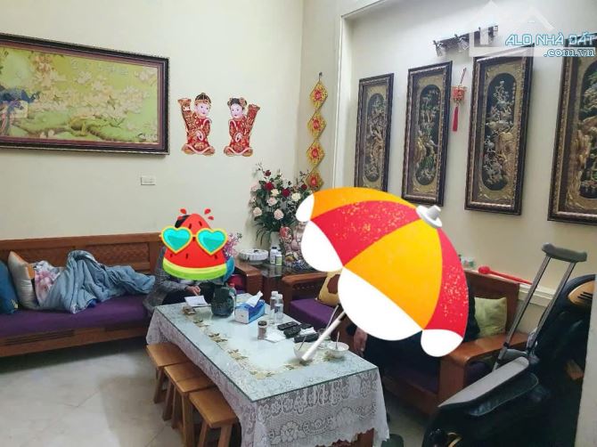 NHÀ DÂN XÂY ĐẸP LÔ GÓC 3 THOÁNG Ô TÔ ĐỖ CỬA VĂN QUÁN HÀ ĐÔNG 80m 9 TỶ - 4
