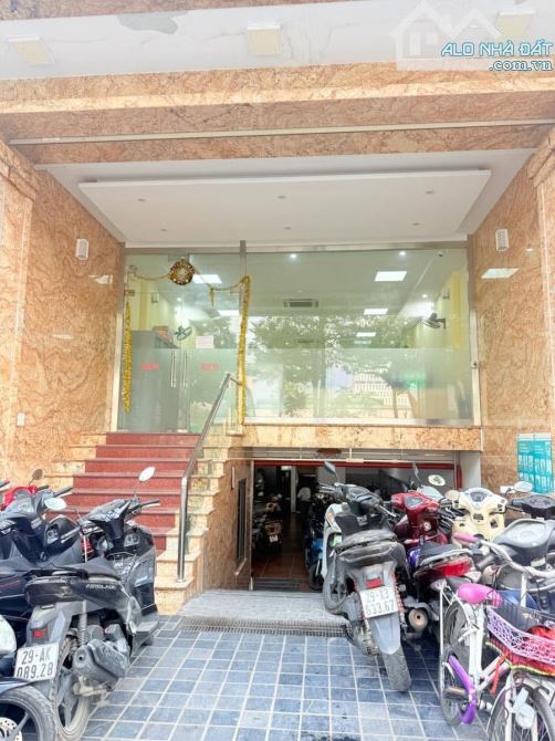 Siêu Phẩm Trần Vỹ Cầu Giấy 136m mặt tiền 6.5m 9 tầng giá 79.8 tỷ - 4