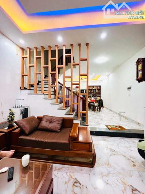 Hiếm Xuân Đỉnh Giáp Ngoại Giao Đoàn-Ngõ Thông Rộng- 70m 4 tầng mặt tiền 5m giá 13,5 tỷ - 4