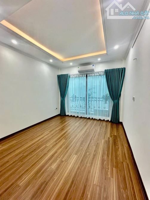 Bán nhanh- bán gấp , bán nhà Kim Giang, gần ô tô, 46m2, chỉ 5.8tỷ - 4