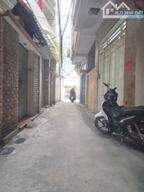 HOA LƯ – QUẬN HAI BÀ TRƯNG – HÀNG KỊCH ĐỘC - Ô TÔ 5 CHỖ ĐỖ CỬA -  NHÀ ĐẸP Ở NGAY - 4