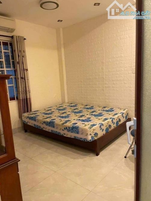 Cho thuê nhà 2,5 tầng kiệt đường 3 THÁNG 2, Hải Châu  - DTĐ: 80m² - 4