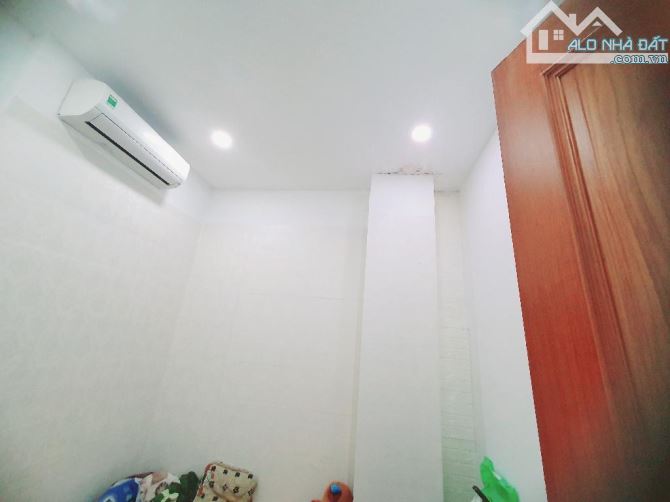 Nhà Mặt  Tiền Nguyễn Oanh. Gò Vấp . 5 Lầu . 4 x 30 . Giá 19 tỷ 9 - 5