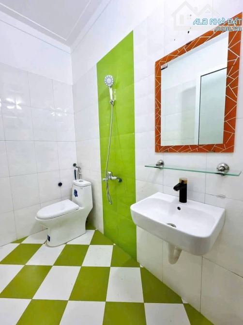 BÁN NHÀ 3 TẦNG – ĐƯỜNG DÂN LẬP, LÊ CHÂN – Ô TÔ ĐỖ TRONG NHÀ, giá 4,5 tỷ - 5