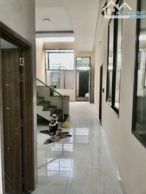 Bình Tân, Nhà biết thự đẹp 4 tầng,Dt 185 m2, ngang 8m, giá rẻ - 5