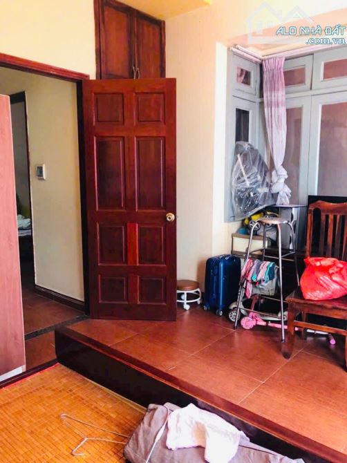 BIỆT THỰ MINI 3 TẦNG KHU DÂN CƯ VIP HUỲNH VĂN NGHỆ - PHẠM VĂN BẠCH. DT 6Mx14M. NỞ HẬU 7M - 6