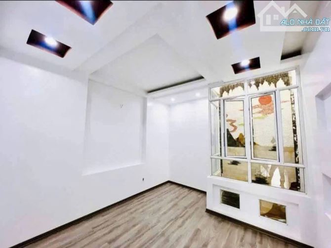 BÁN NHÀ 3 TẦNG – ĐƯỜNG DÂN LẬP, LÊ CHÂN – Ô TÔ ĐỖ TRONG NHÀ, giá 4,5 tỷ - 6