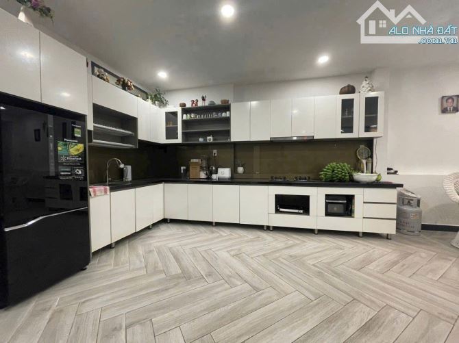 Bán gấp nhà MẶT TIỀN Hùng Vương Nhơn Trạch sát Tp.HCM.Khu sầm uất, giá rẻ 9 chủ .GỌI NGAY - 7