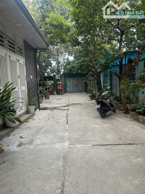 NHÀ DÂN XÂY ĐẸP LÔ GÓC 3 THOÁNG Ô TÔ ĐỖ CỬA VĂN QUÁN HÀ ĐÔNG 80m 9 TỶ - 8