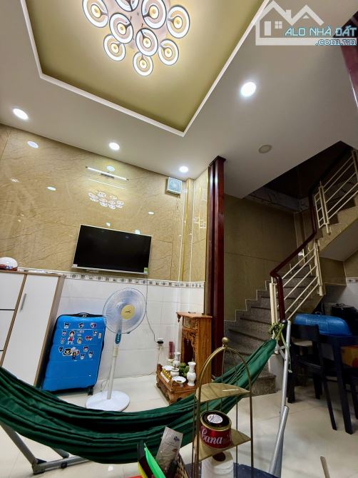 Bán Nhà Hẻm Thẳng Dưong Bá Trạc - 3.67m x 8.61m -DTCN-29M.2- 1 Trệt 2 Lầu -2PN -3WC- F1 Q8 - 9