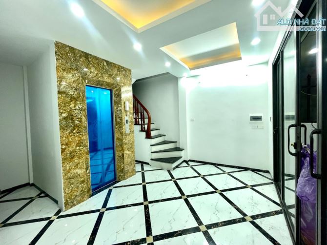 BÁN NHÀ THANH NHÀN – QUẬN HAI BÀ TRƯNG – DT: 30M2 – MT: 4,5M – 5 TẦNG