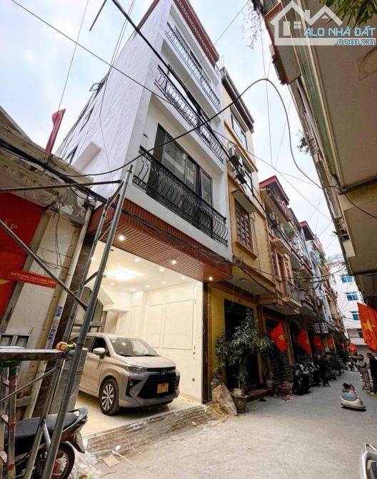 Nhà riêng ở Ngô Thì Nhậm, Hà Đông, rộng 42m2 tự xây 5 tầng thang máy cực đẹp, giá hợp lý