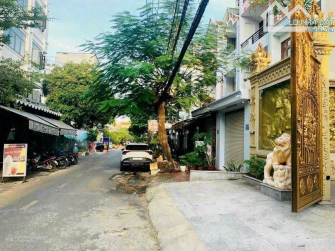 SIÊU PHẨM BIỆT THỰ CỔ ĐIỂN 600M2 SÀN, THANG MÁY, GIÁ NGỘP TẠI GÒ VẤP