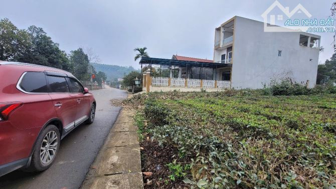 Chỉ 1,85 tỷ,lô 258m tại Ba Trại,bám đường nhựa liên huyện 3 ô tô tránh,kinh doanh được