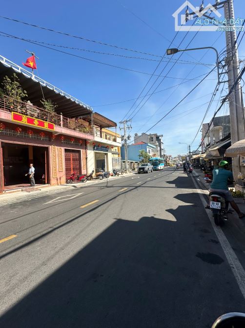 6x30 Nhà mặt tiền Nguyễn Văn Cừ gần phố đi bộ. 9,5 tỷ