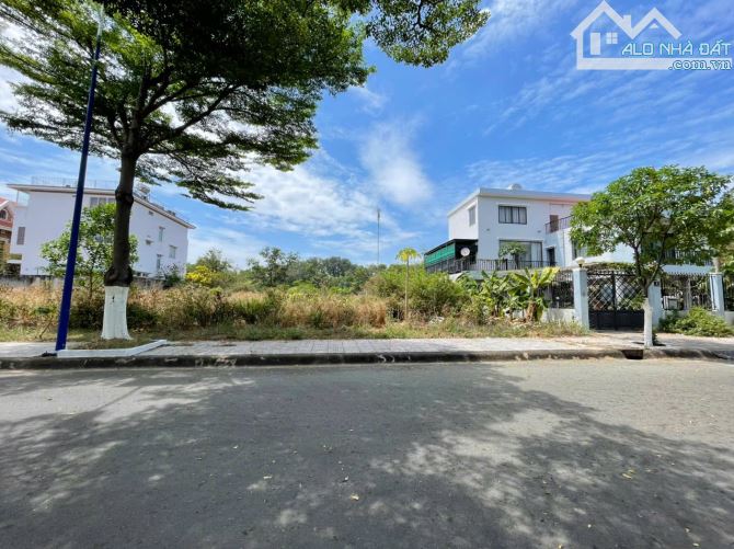 Đất biệt thự khu Bình Nguyên gần Bcons City, làng đại học Quốc gia, 2101 Dĩ An