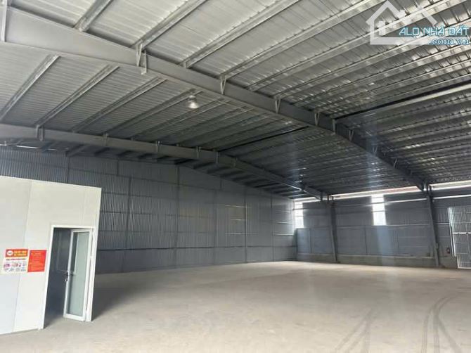 Cho thuê kho xưởng tại Yên Viên gia lâm HN Diện tích 1.100m2 Kết cấu khung zamil cao 10m