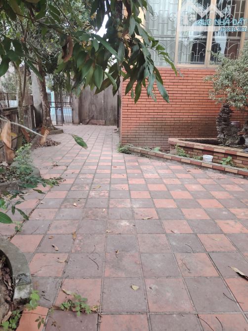 Đất đô thị  Phố Hiến: full thổ cư, 7 chỗ, 75m2, Mt 6m, 1.55 tỷ