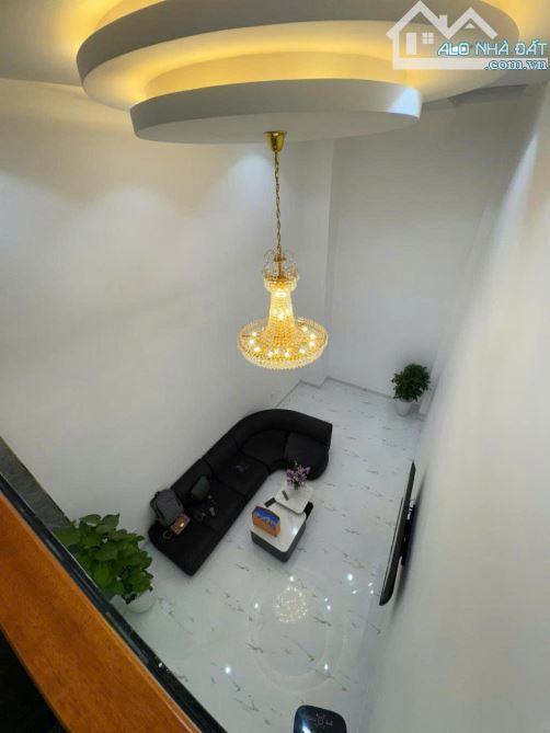 Nhà rẻ 5 tầng mới xây Bình Tân, 60m2, 3 phút qua Aeon Tân Phú