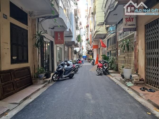 Gấp, bán nhà ngõ 36 Dịch Vọng, quận Cầu Giấy, DT: 43m2x6T, giá: 12.5 tỷ
