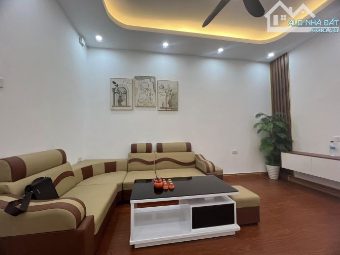 💎 BÁN NHÀ LÔ GÓC - Ô TÔ ĐỖ CỔNG - 5 PHÒNG NGỦ - HOÀNG MAI - 6.6 TỶ 💎