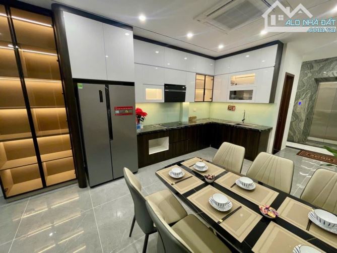 Bán nhà Bồ Đề 6 tầng 44m thang máy nhập, full nội thất giá 11 tỷ hơn - 2
