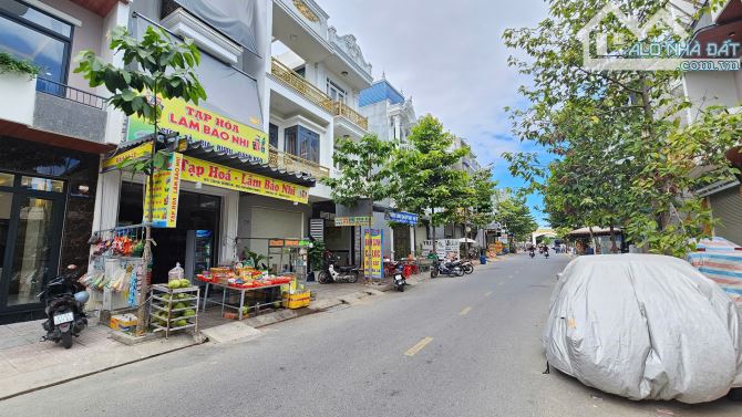 Nhà hoàn công Mặt Tiền kinh doanh gần chợ Phú Phong FULL NỘI THẤT p.Bình Chuẩn H5109 - 1