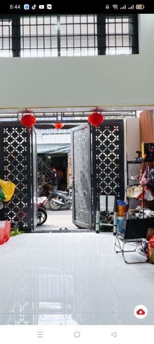 Cần bán gấp nhà phố quận 4 anh chị vui lòng liên hệ số điện thoại em qua Zalo - 1