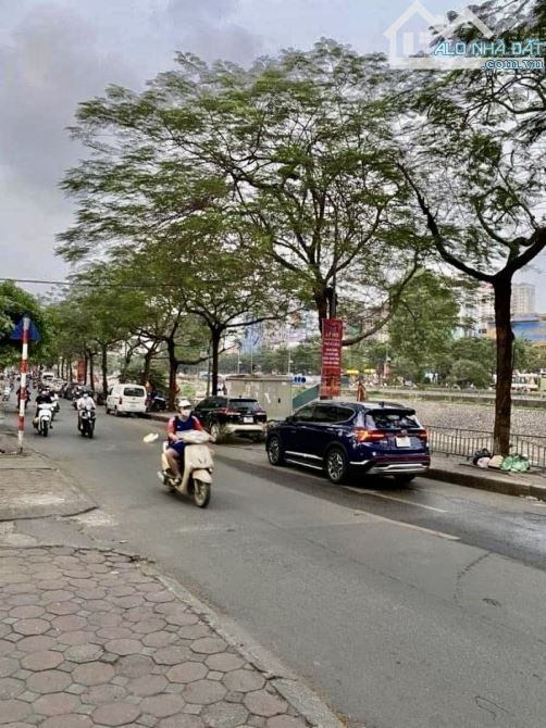 Tin Thật. Nhà cũ bán Đất mặt phố Nguyễn Khang, 55m2, MT 4.5m, 29 tỷ - 1